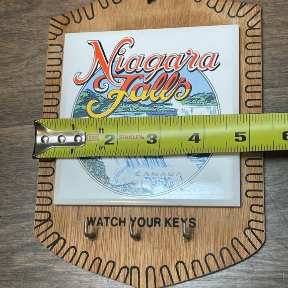 Vintage Niagara Falls Key Holder Ceramic Trivet Wall Art Souvenir - Picture 10 of 10